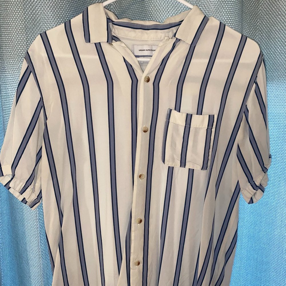 Urbanoutfitters - White & Blue Camp Collar Shirt